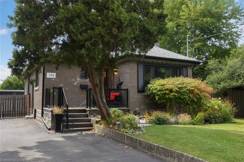 154 Ewen Rd, Hamilton, ON, L8S3C7 | Card Image
