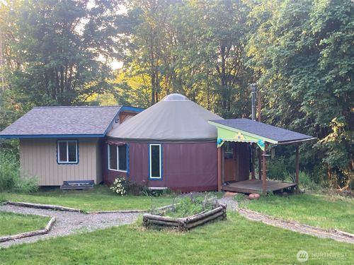 3372 E Agate Rd, Shelton, WA, 98584-8586 | Card Image