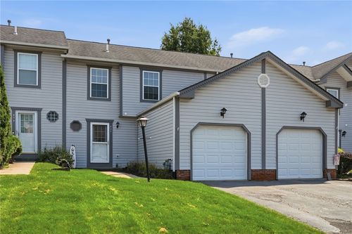 857 Sunset Cir, Cranberry Twp, PA, 16066-6767 | Card Image