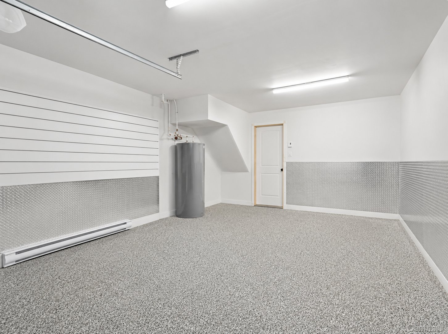 Residential Lease in Mont-Saint-Hilaire 3