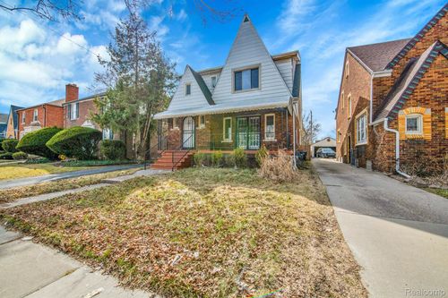 5767 Whittier St, Detroit, MI, 48224-2635 | Card Image