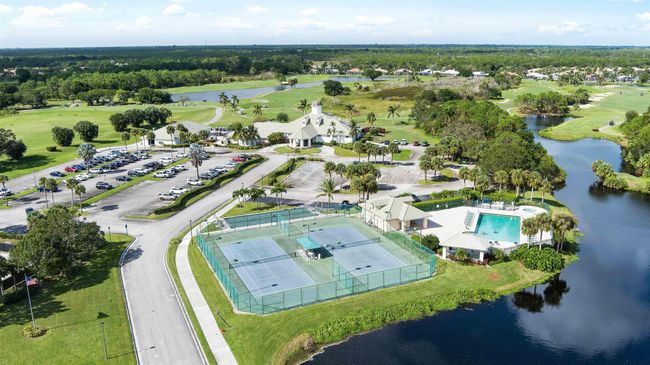 7770 Se Spicewood Cir, Condo with 2 bedrooms, 2 bathrooms and null parking in Hobe Sound FL | Image 44