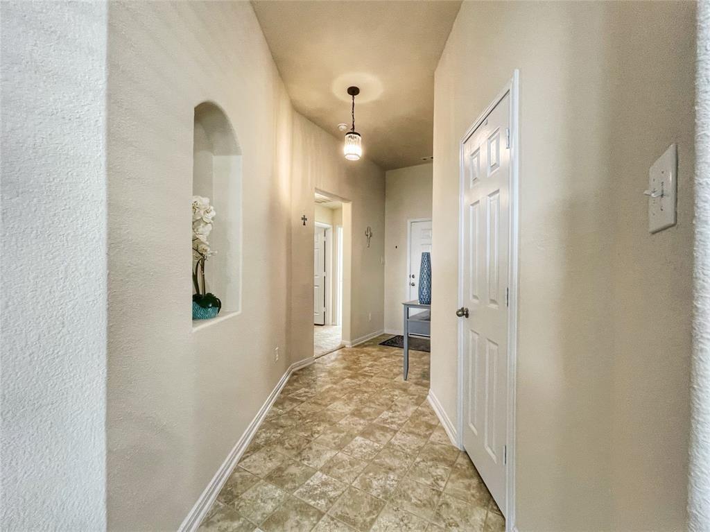 Residential Lease in Spring 5