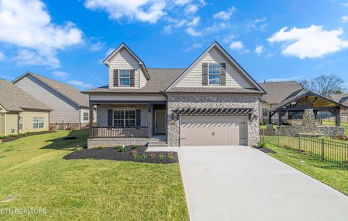 2926 Snow Pond Rd, Knoxville, TN, 37931-3109 | Card Image