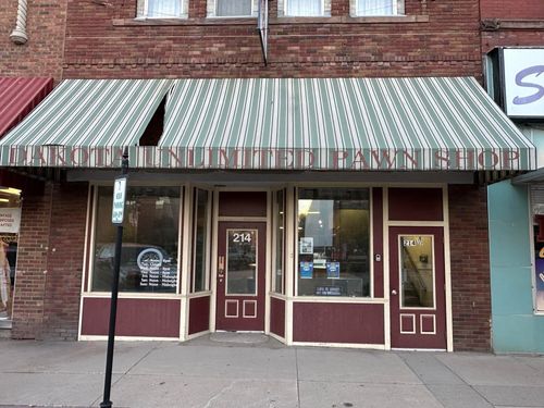 214 S Main St, ABERDEEN, SD, 57401-4138 | Card Image