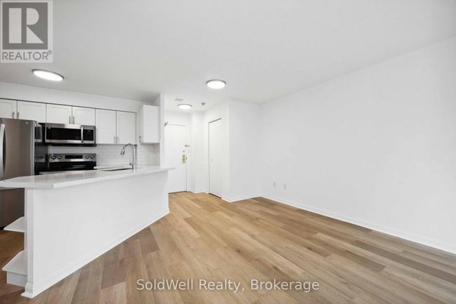 1802 - 25 Grenville St, Condo with 2 bedrooms, 1 bathrooms and null parking in Toronto ON | Image 18
