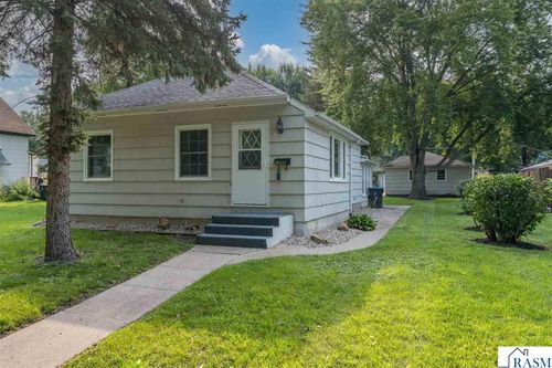 1509 N 2nd Street, Mankato, MN, 56001 | Card Image