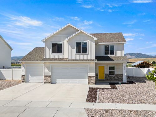 702 E 675 S, Hyrum, UT, 84319-1798 | Card Image