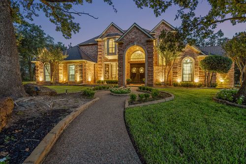 501 Fox Gln, Southlake, TX, 76092-4318 | Card Image