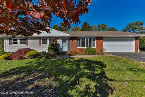110 Cedarwood Dr, Wilkes Barre, PA, 18702-7331 | Card Image