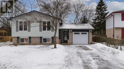 716 Palmateer Dr, Kincardine, ON, N2Z1R3 | Card Image