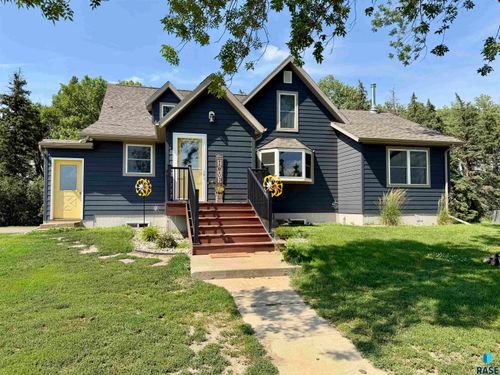 319 60th Ave Avenue, Pipestone, MN, 56156 | Card Image