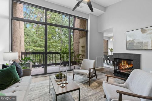 apt-301-11557 Rolling Green Ct, RESTON, VA, 20191-2247 | Card Image