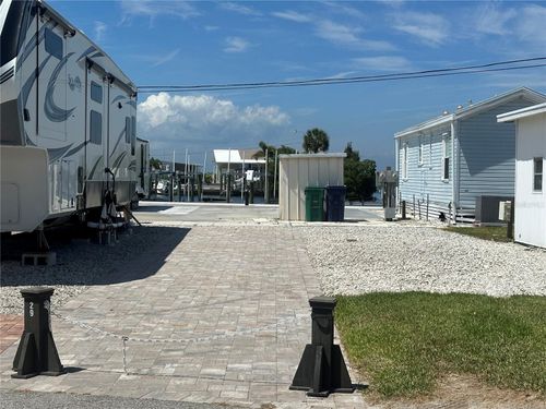29 Montego Dr, Palmetto, FL, 34221-3450 | Card Image