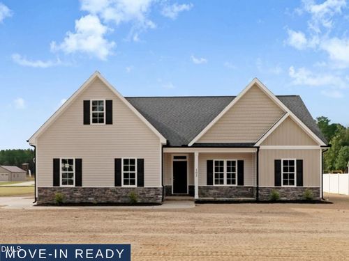 102 Chester Pl, Pikeville, NC, 27863-8143 | Card Image