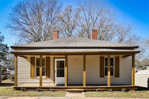 3 Bay St, Covington, GA, 30014-1904 | Card Image