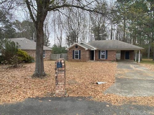 4 Jeffery Ln, Greenbrier, AR, 72058-9246 | Card Image