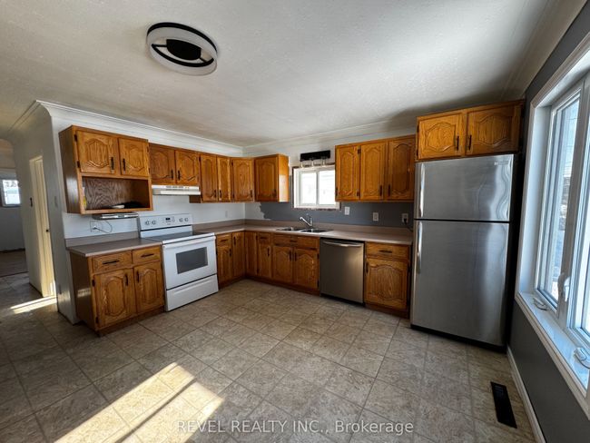 508 Cedar St N, House other with 5 bedrooms, 1 bathrooms and 2 parking in Timmins ON | Image 5
