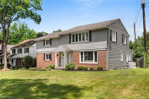 22625 Rye Rd, Shaker Heights, OH, 44122-3047 | Card Image