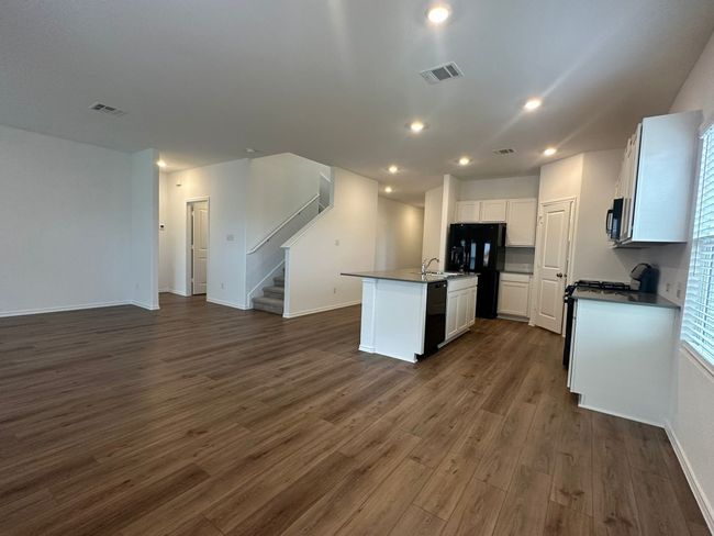 228 Jeffers, House other with 5 bedrooms, 4 bathrooms and 2 parking in Kyle TX | Image 17