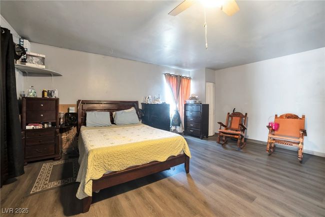 6373 Enchanting Ct, House other with 4 bedrooms, 3 bathrooms and null parking in Las Vegas NV | Image 9