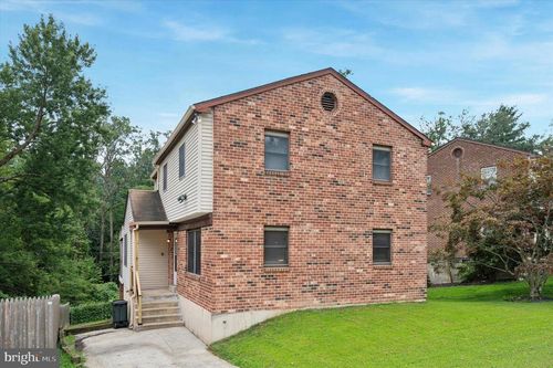 329 Francis Dr, HAVERTOWN, PA, 19083-3105 | Card Image