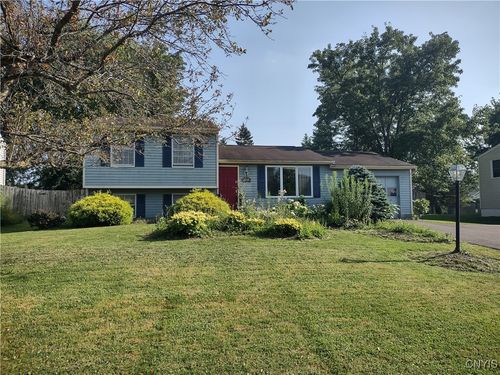 6130 Palisades Dr, Cicero, NY, 13039-9204 | Card Image