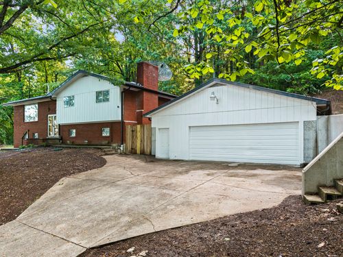 2371 Highway 1568, Monticello, KY, 42633-3698 | Card Image