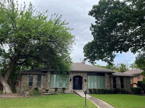 9376 Briarhurst Dr, Dallas, TX, 75243-6140 | Card Image