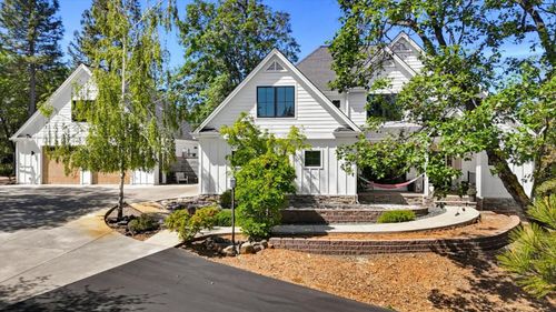 12184 Logans Run Ct, Grass Valley, CA, 95945-5070 | Card Image
