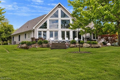 2252 Heston Drive, Lake Milton, OH, 44429 | Card Image
