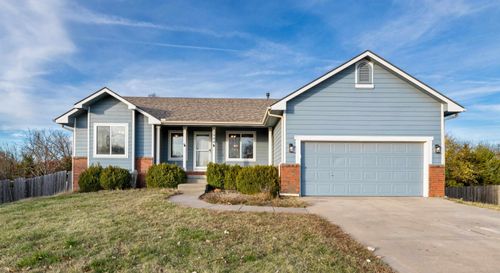 1944 E Glen Hills Ct, Derby, KS, 67037 | Card Image