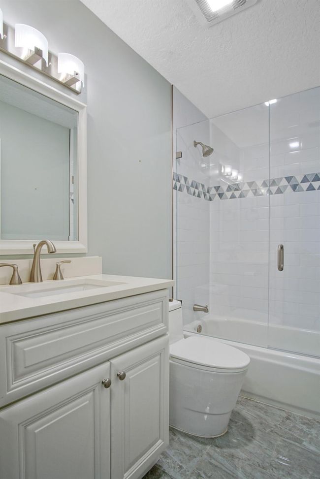 APT-6 - 6082 Se Landing Way, Condo with 2 bedrooms, 2 bathrooms and null parking in Stuart FL | Image 21
