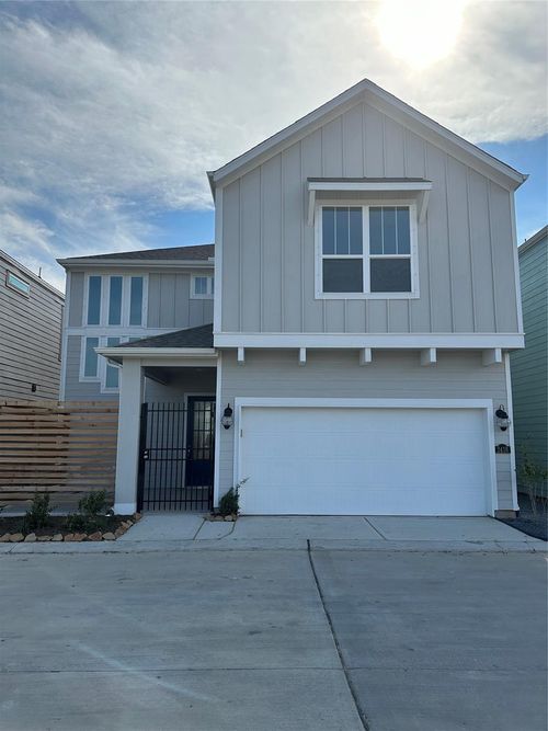 2418 Yacht Harbor Dr, Kemah, TX, 77565-4401 | Card Image