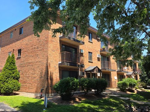 101-724 Warren Ave, Downers Grove, IL, 60515-3701 | Card Image