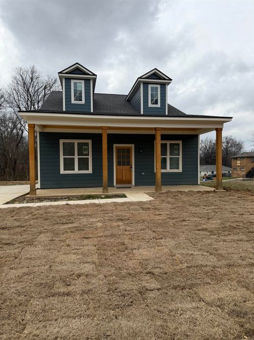 1055 Shaw Pl, Memphis, TN, 38126-6307 | Card Image