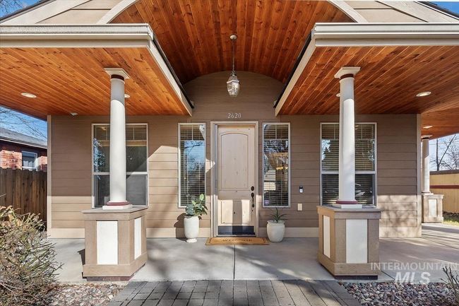 Doorway to property | Image 4