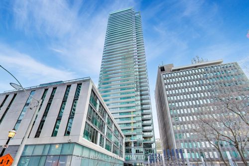 4004-33 Lombard St, Toronto, ON, M5C3H8 | Card Image