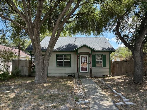 315 E Alice Ave, Kingsville, TX, 78363-4556 | Card Image