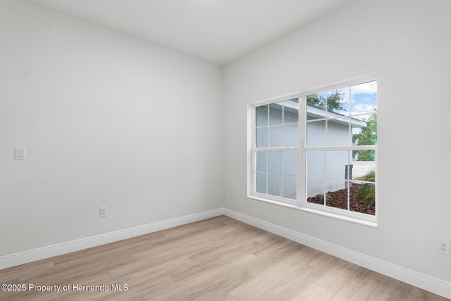 12331 Fulmar Rd, House other with 3 bedrooms, 2 bathrooms and null parking in WEEKI WACHEE FL | Image 13