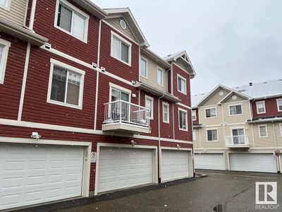 35 - 460 Hemingway Rd Nw, Townhouse with 3 bedrooms, 3 bathrooms and null parking in Edmonton AB | Image 2