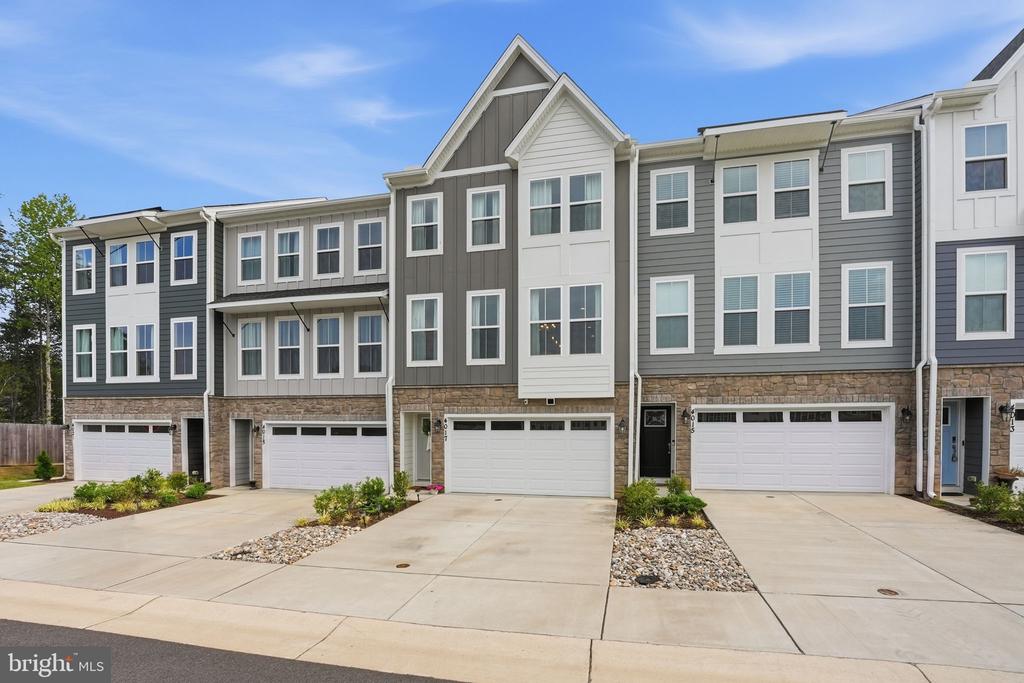 Residential in FREDERICKSBURG 2