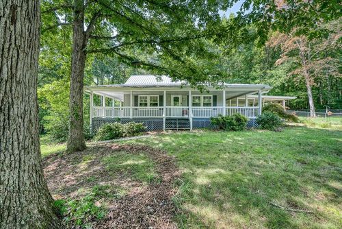 217 Simmons St, Spencer, TN, 38585-3622 | Card Image