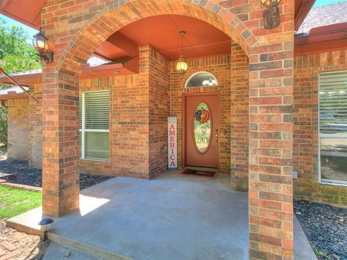 7824 Bobwhite Trl, Jones, OK, 73049-3424 | Card Image