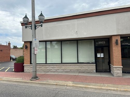 3923 W 95th St, Evergreen Park, IL, 60805-1903 | Card Image