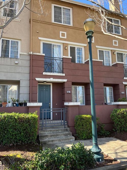 apt-7-752 City Walk Pl, Hayward, CA, 94541-6642 | Card Image