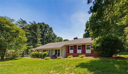 3462 Stimpson Dr, Pfafftown, NC, 27040-8608 | Card Image