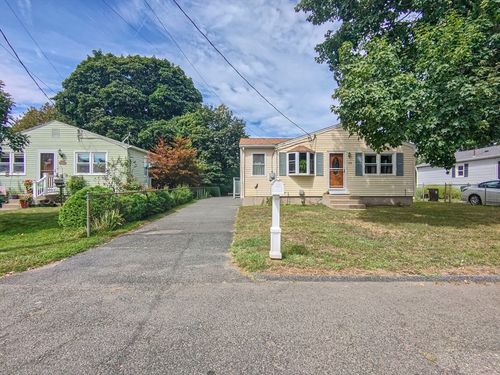 84 Glendale St, Chicopee, MA, 01020-3519 | Card Image