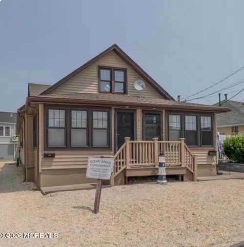 3-1 Niblick St, Point Pleasant Beach, NJ, 08742-3113 | Card Image
