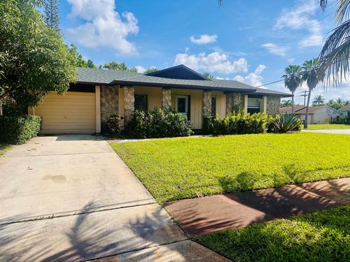 6245 Saxon Boulevard, West Palm Beach, FL, 33417 | Card Image